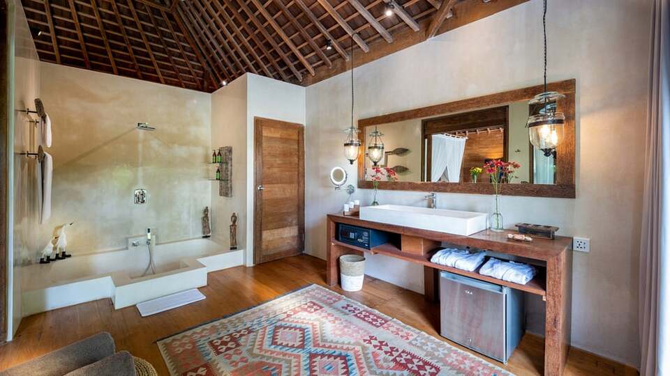 5 Star Villa Nag Shampa – A Private Balinese Masterpiece