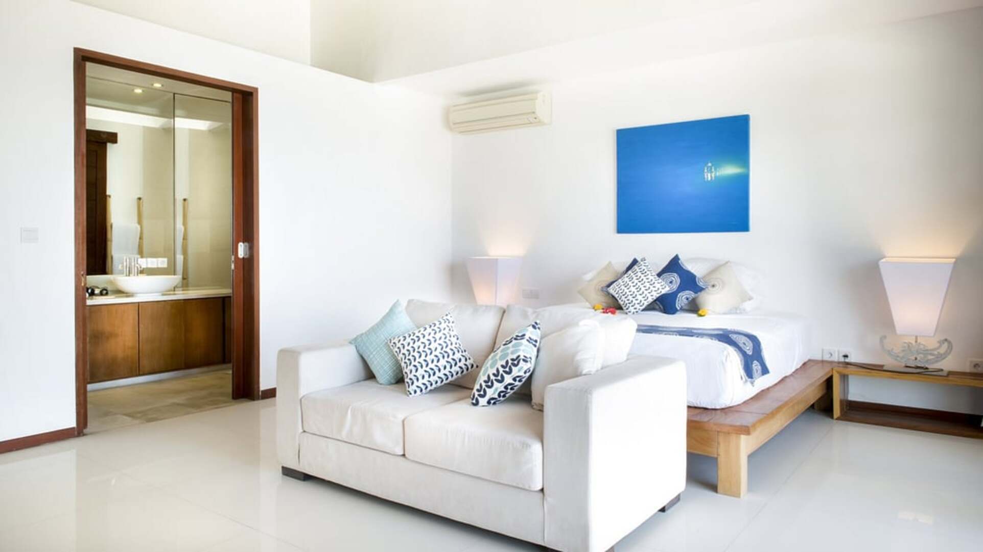 5 Star Villa Lucia – Elegant Oceanfront Living