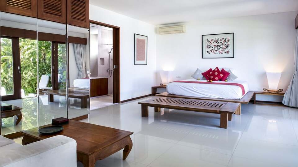 5 Star Villa Lucia – Elegant Oceanfront Living