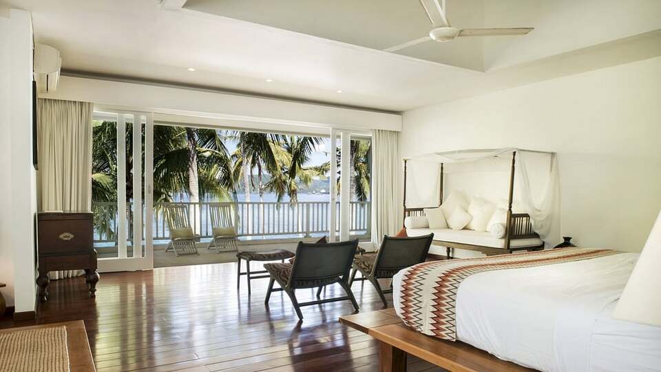 5 Star Villa Stella – Elegant Beachfront Serenity