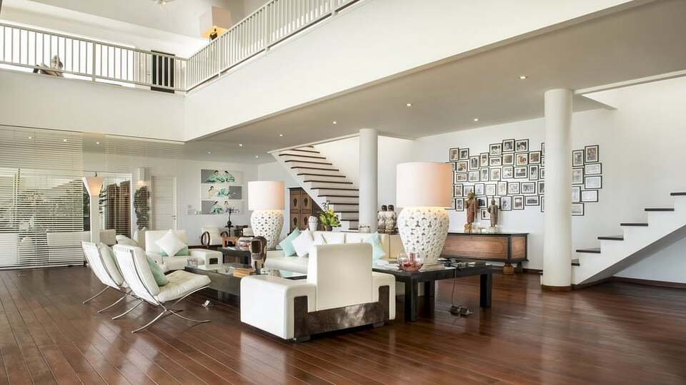 5 Star Villa Stella – Elegant Beachfront Serenity