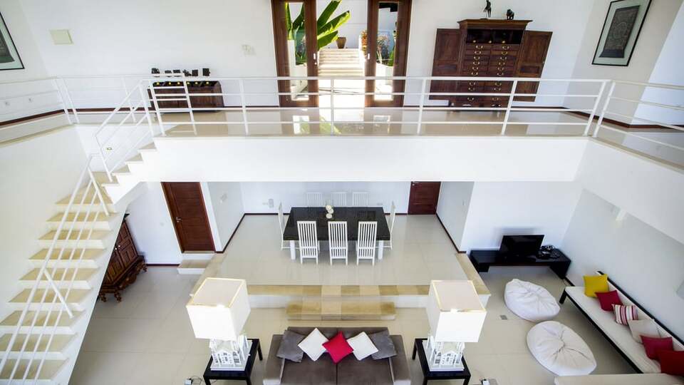 5 Star Villa Lulla – A Luxurious Beachfront Escape in Bali