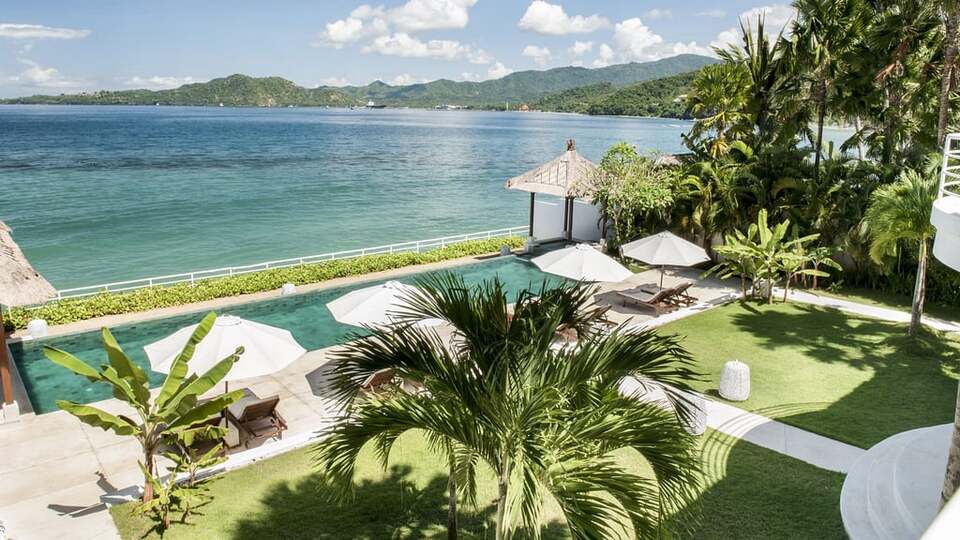5 Star Villa Lulla – A Luxurious Beachfront Escape in Bali
