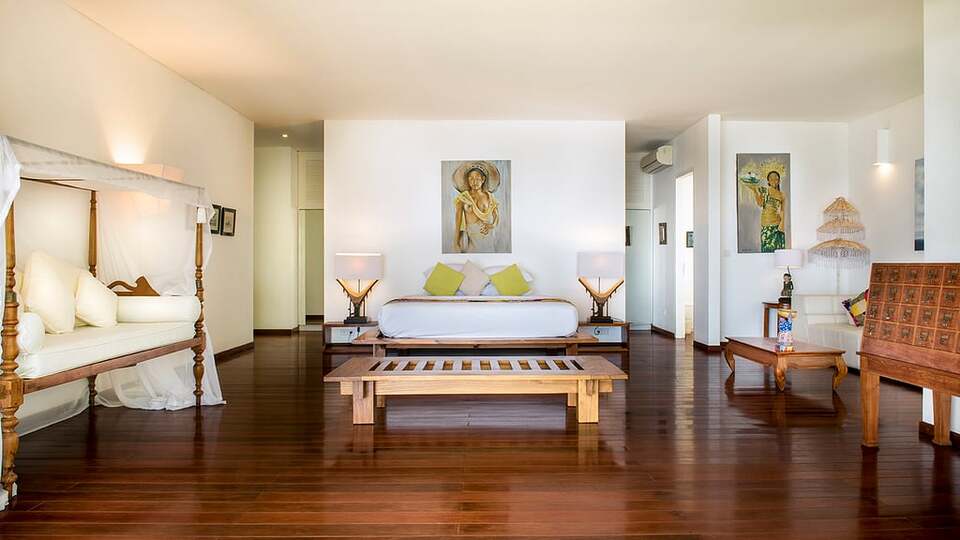 5 Star Villa Lulla – A Luxurious Beachfront Escape in Bali