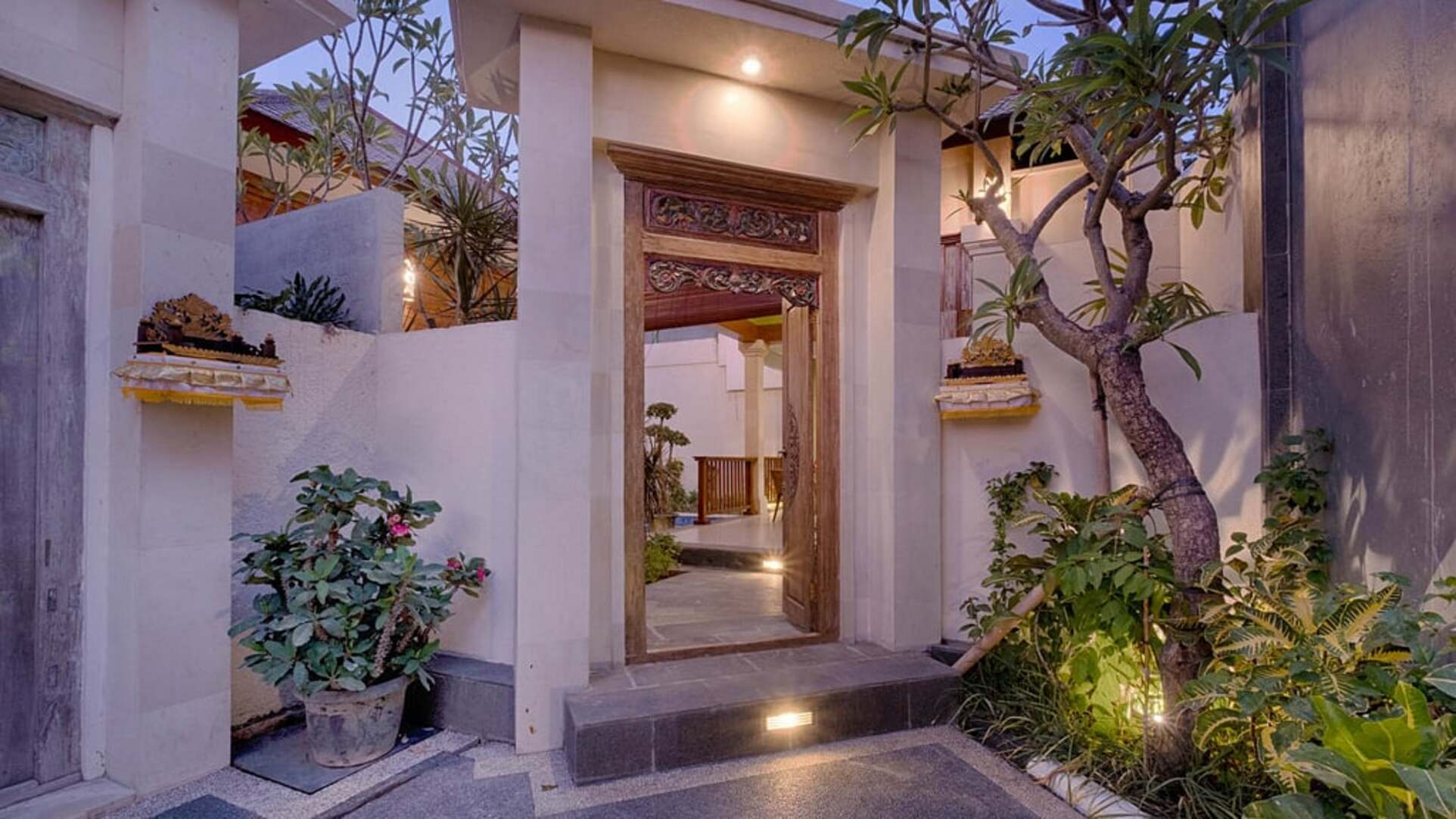 5 Star Villa Rosalia 3 – A Private Tropical Retreat in Canggu
