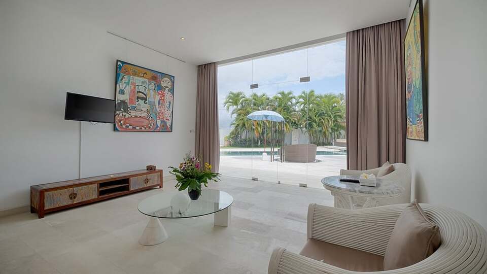 5 Star Villa Putih 1 – An Elegant Pererenan Hideaway