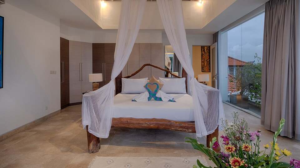 5 Star Villa Putih 1 – An Elegant Pererenan Hideaway