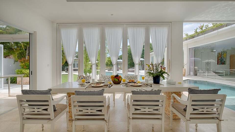 5 Star Villa Putih 1 – An Elegant Pererenan Hideaway