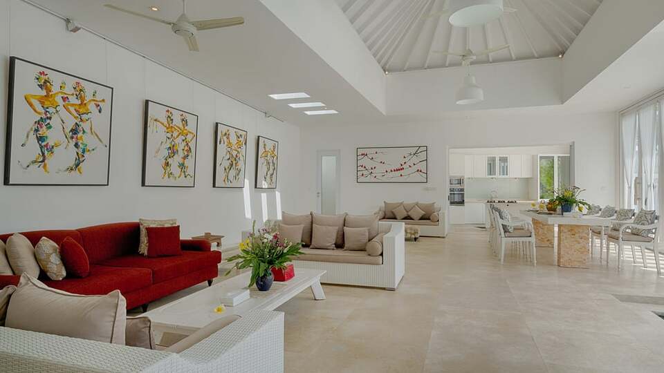5 Star Villa Putih 1 – An Elegant Pererenan Hideaway