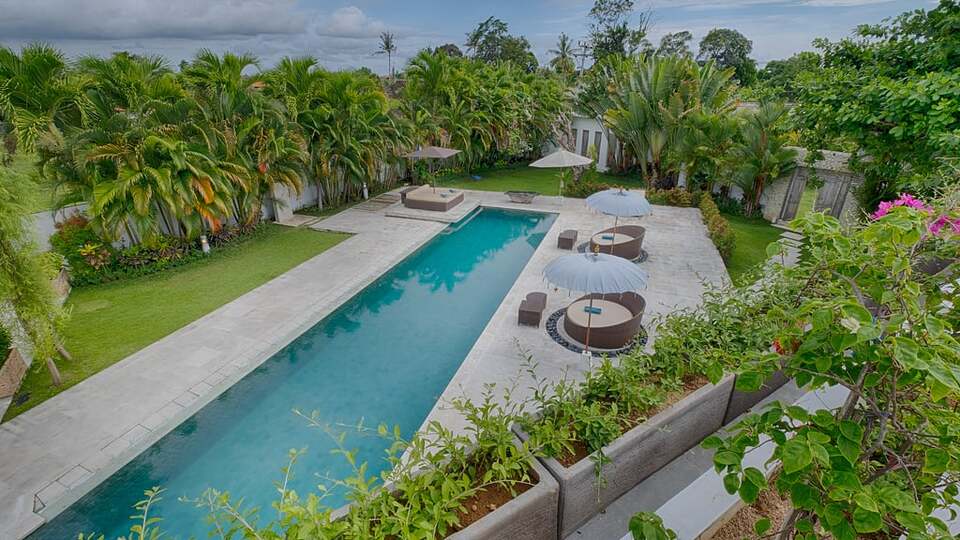 5 Star Villa Putih 1 – An Elegant Pererenan Hideaway