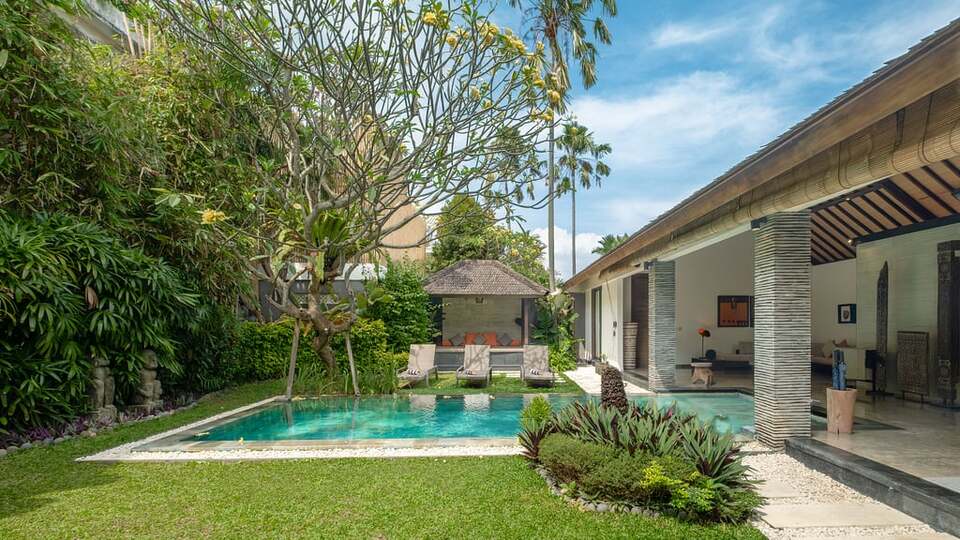 5 Star Anjali Villas – A Private Collection of Balinese Elegance