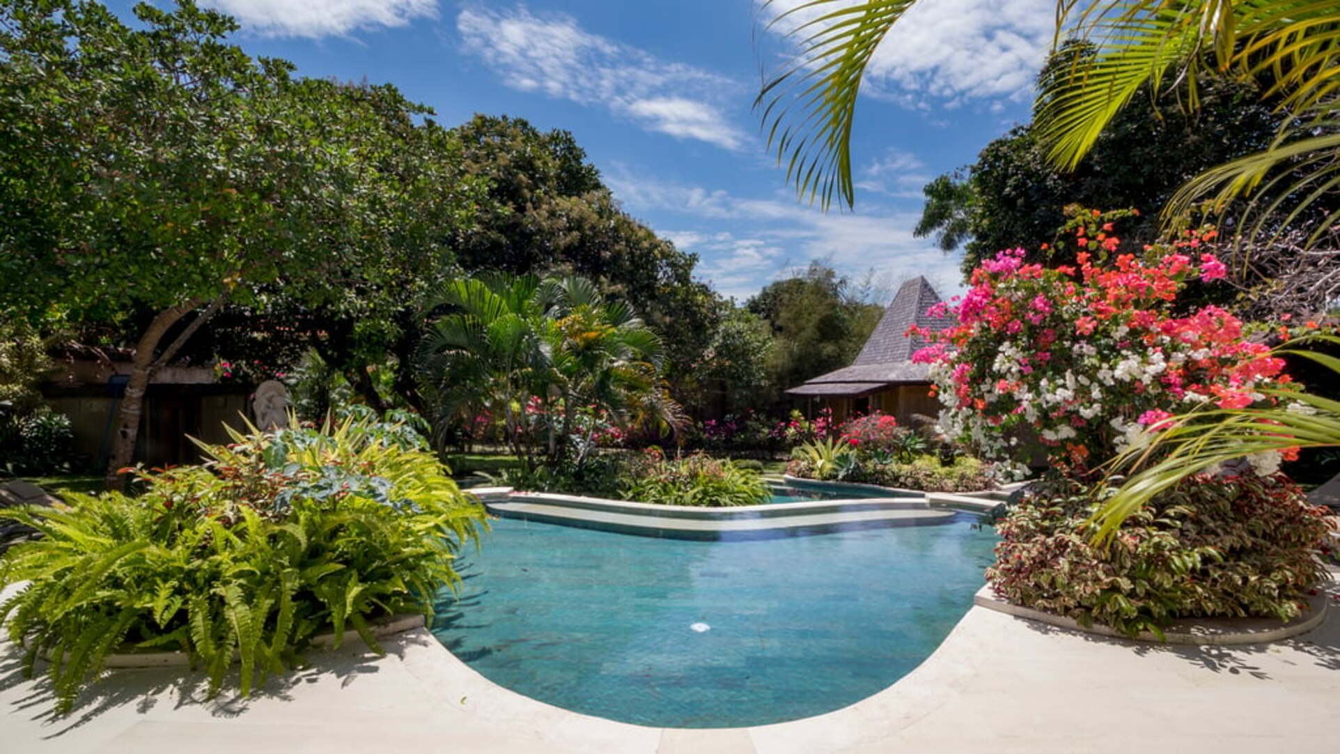 5 Star Villa Khajuraho – Uluwatu Serenity Escape