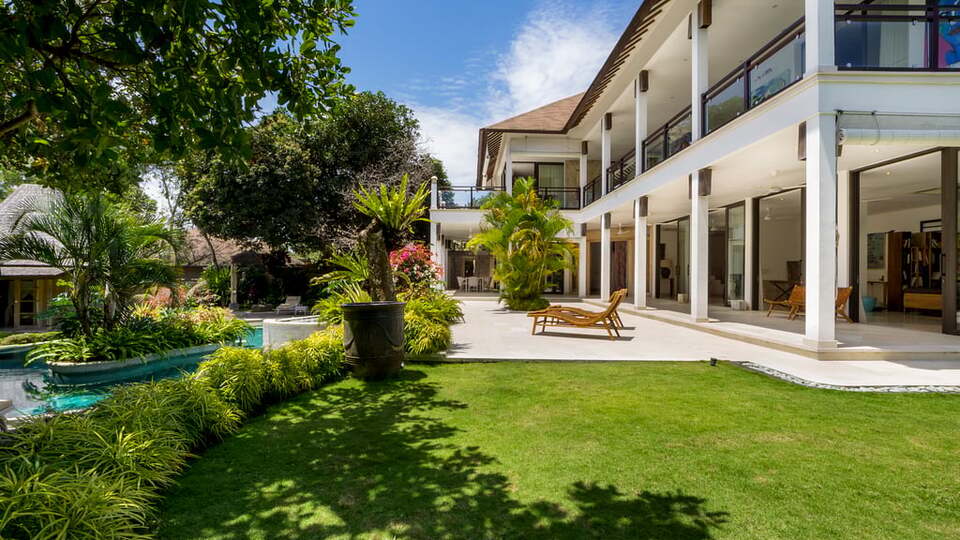 5 Star Villa Khajuraho – Uluwatu Serenity Escape