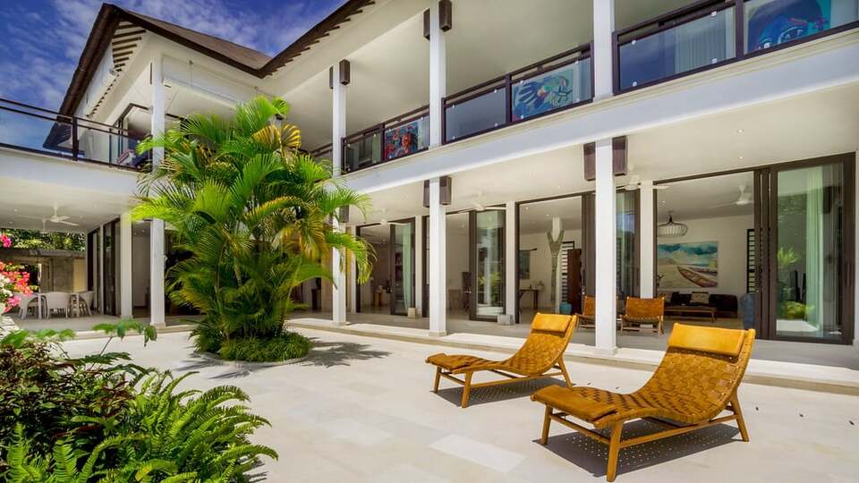 5 Star Akilea Estate – Tropical Grandeur Retreat