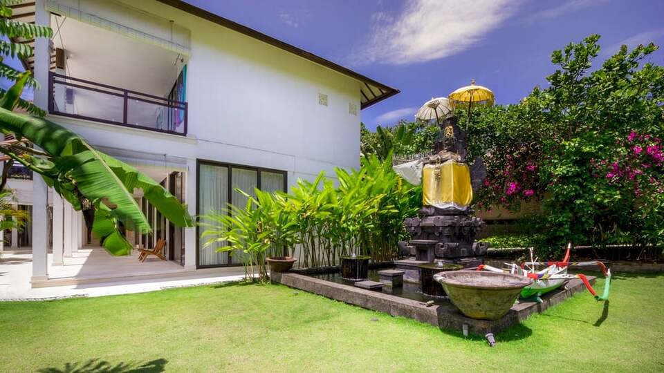 5 Star Akilea Estate – Tropical Grandeur Retreat