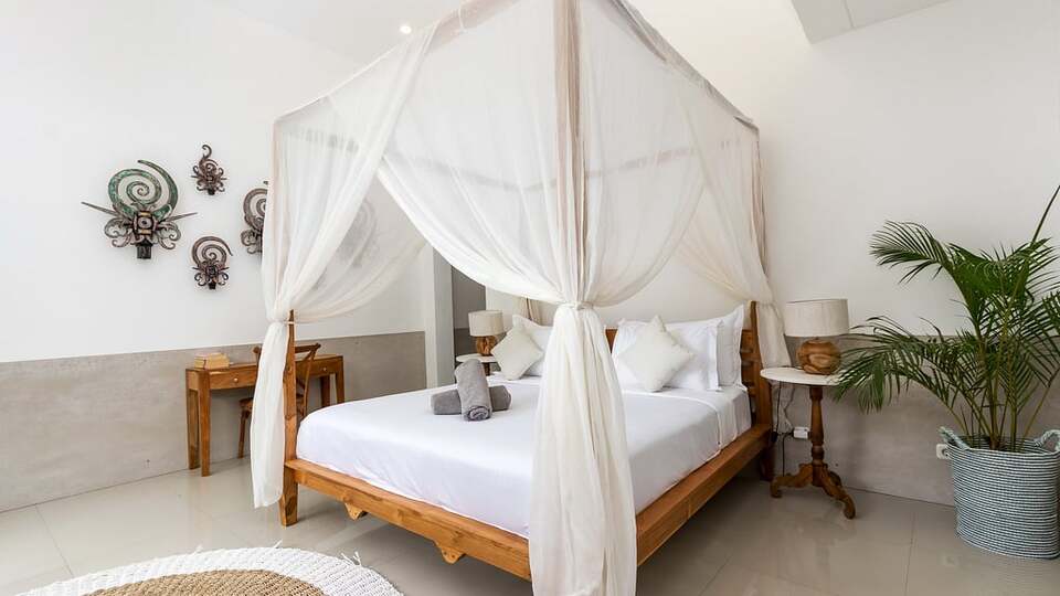 5 Star Villa Olli – Tropical Kerobokan Haven