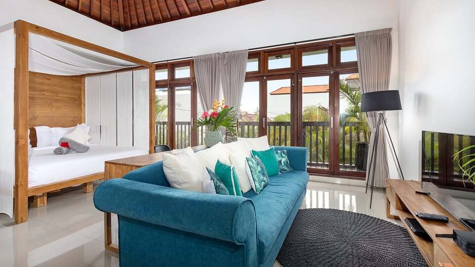 5 Star Villa Olli – Tropical Kerobokan Haven