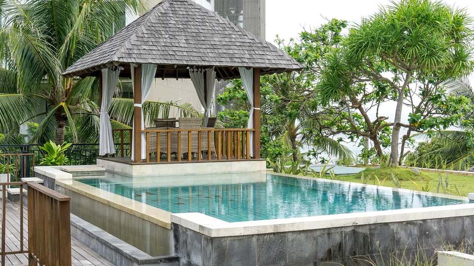 5 Star The Chand’s Three – Oceanfront Balinese Escape