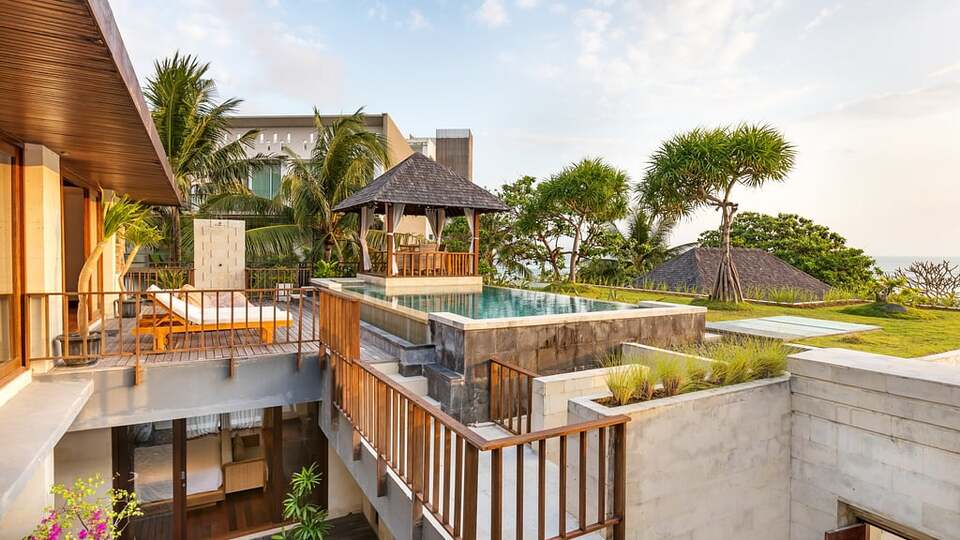 5 Star The Chand’s Three – Oceanfront Balinese Escape