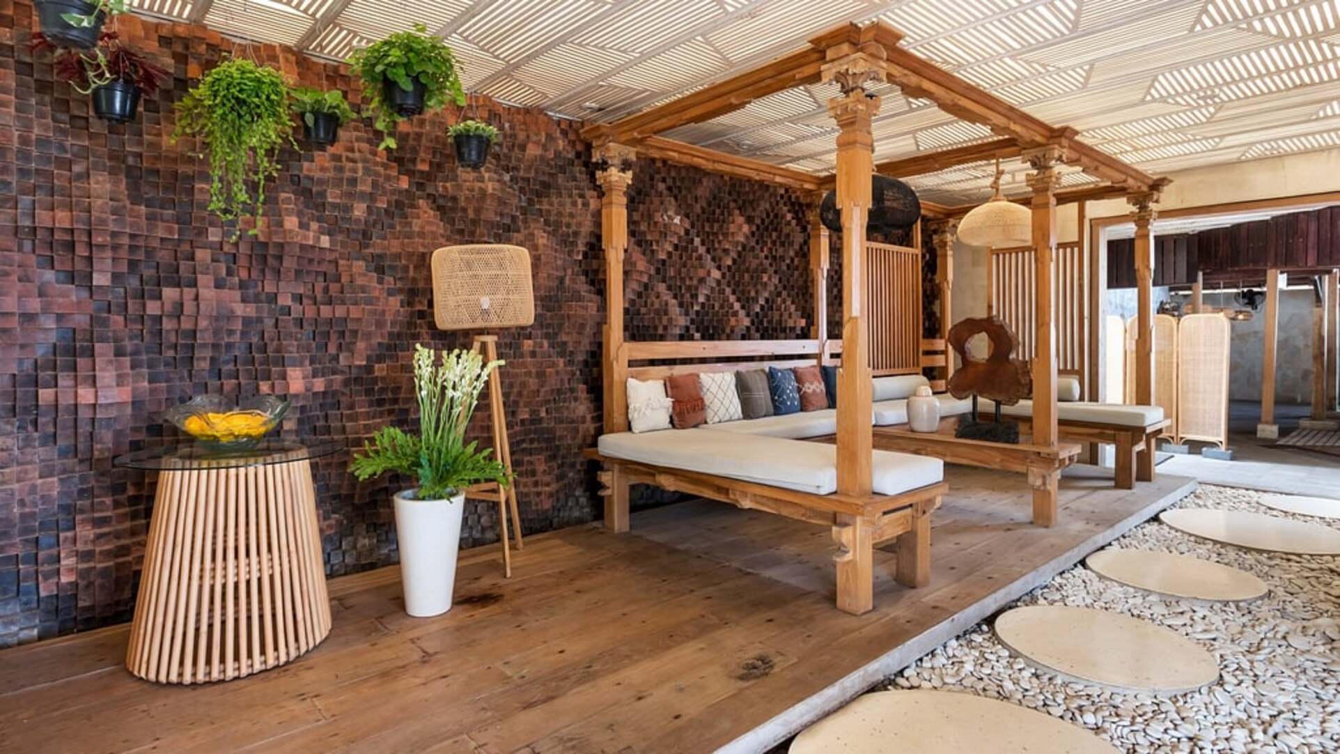 5 Star The Chand’s Three – Oceanfront Balinese Escape