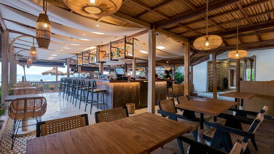 5 Star The Chand’s Three – Oceanfront Balinese Escape