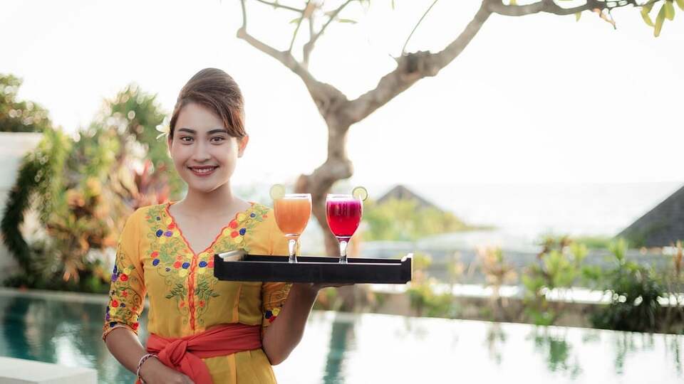 5 Star The Chand’s Three – Oceanfront Balinese Escape