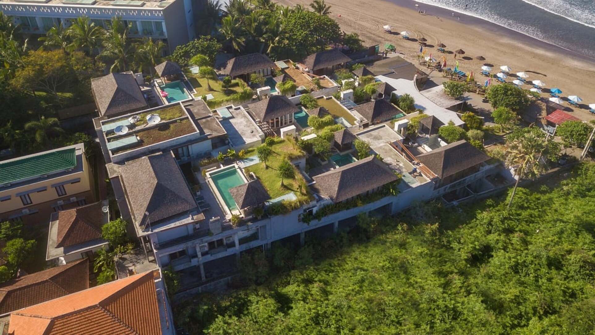 5 Star The Chand’s Two – Beachfront Family Escape