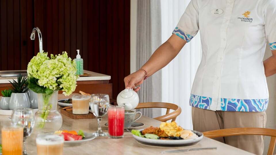 5 Star The Chand’s Two – Tropical Beachfront Escape