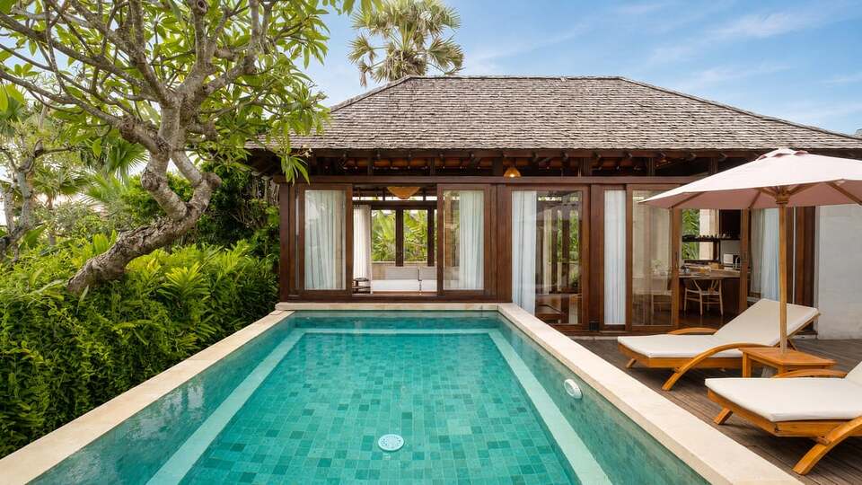 5 Star The Chand’s Two – Tropical Beachfront Escape