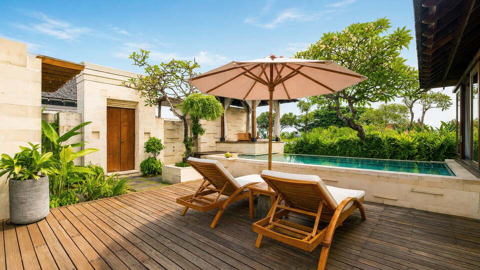5 Star The Chand’s Two – Tropical Beachfront Escape