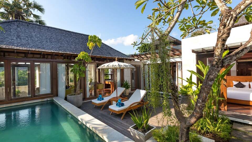 5 Star The Chand’s Two – Tropical Beachfront Haven