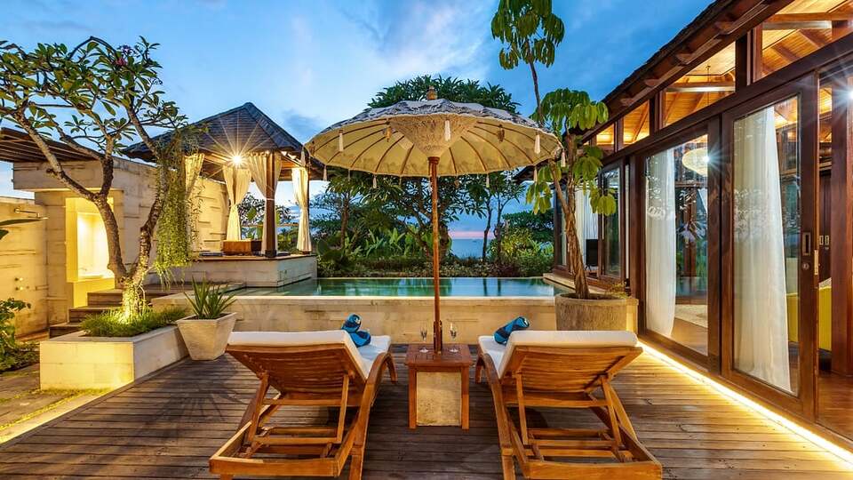 5 Star The Chand’s Two – Tropical Beachfront Haven