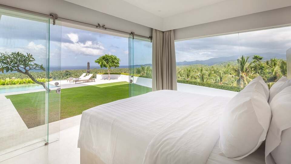 5 Star Villa Zen Sengkidu – Panoramic Coastal Retreat
