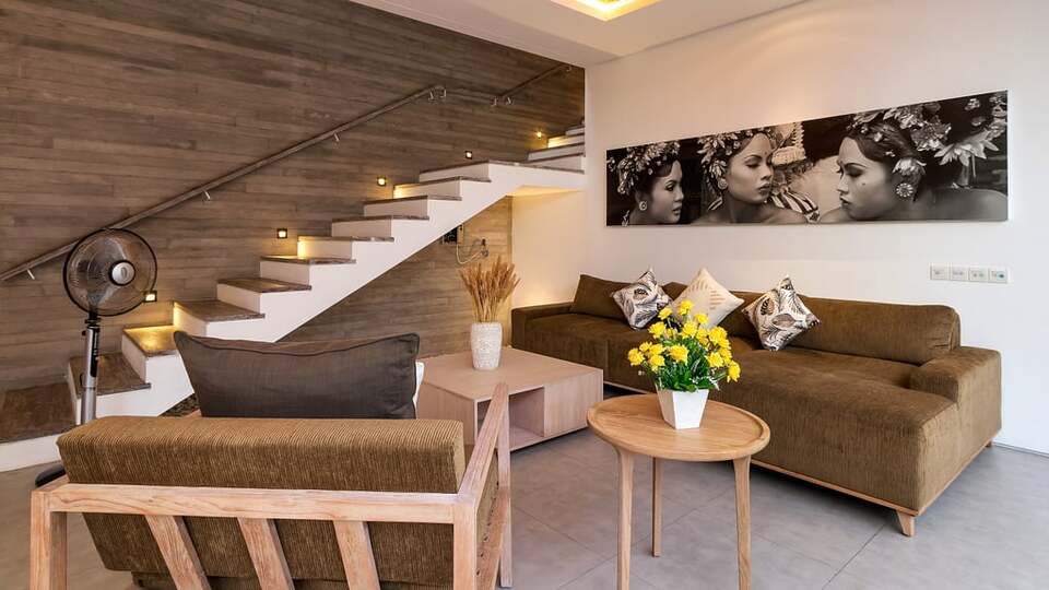 5 Star Swan Villa 1 – Tropical Seminyak Escape