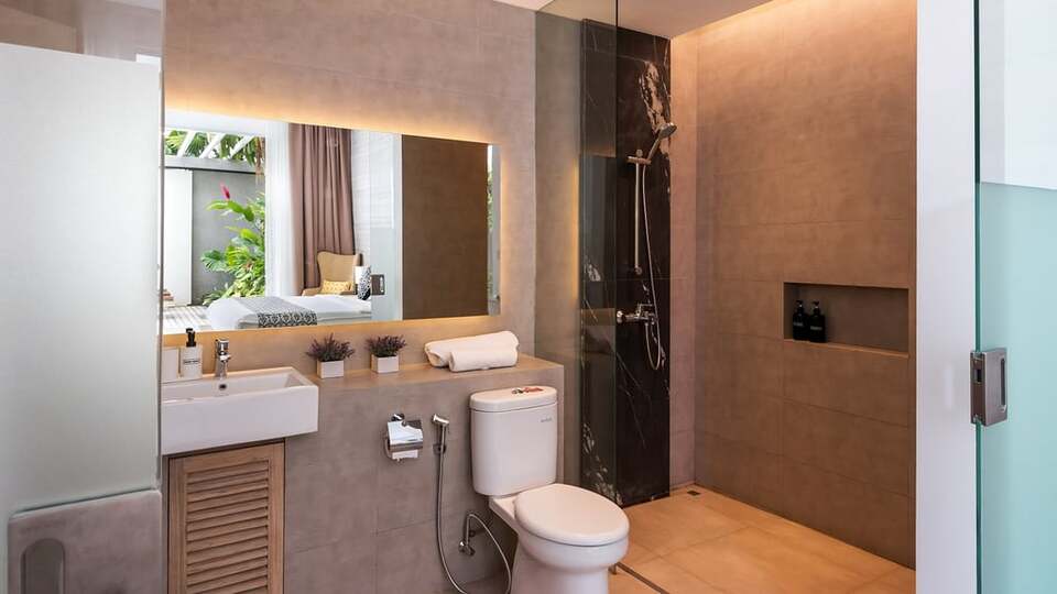 5 Star Swan Villa 1 – Tropical Seminyak Escape