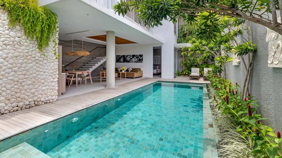 5 Star Swan Villa 1 – Tropical Seminyak Escape, Seminyak, Indonesia
