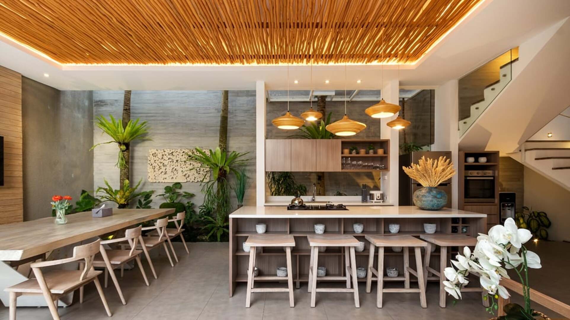 5 Star Swan Villa 3 – Boho Seminyak Sanctuary