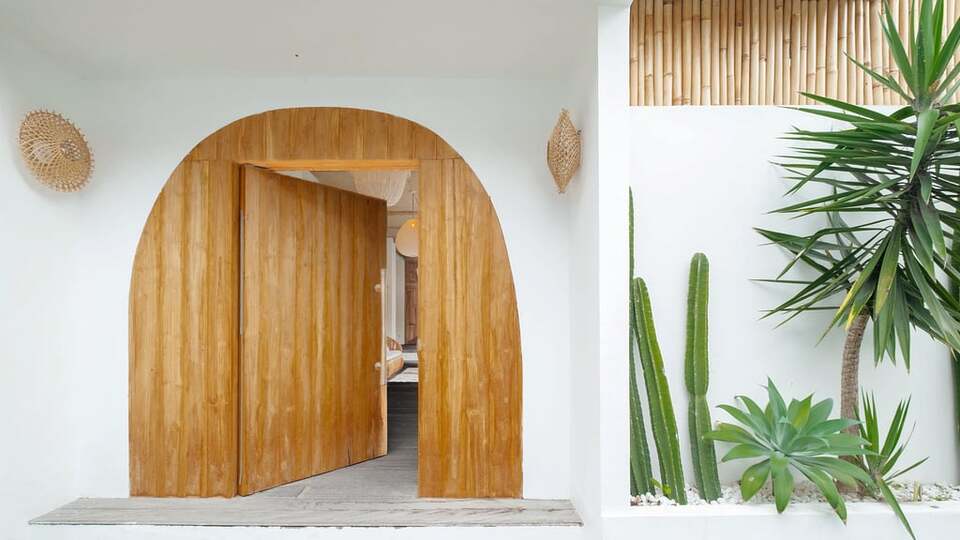 5 Star Villa Madissa – Modern Berawa Hideaway