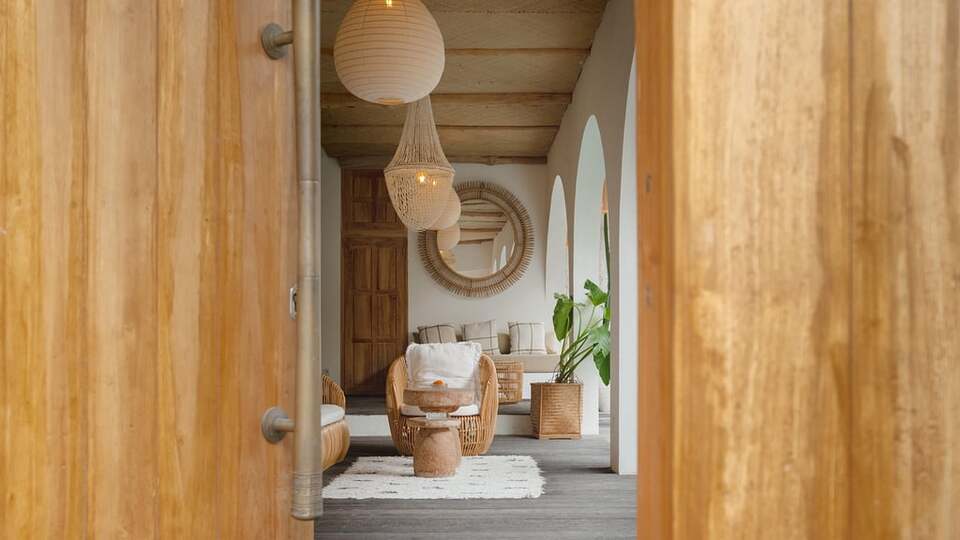 5 Star Villa Madissa – Modern Berawa Hideaway