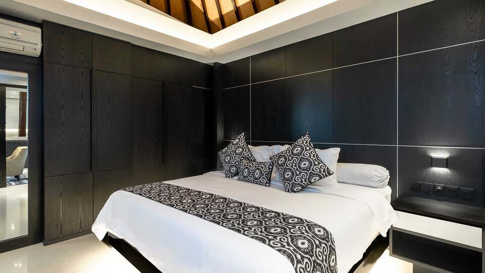 5 Star Villa Kubu Dewi Sri – Canggu Ricefield Retreat