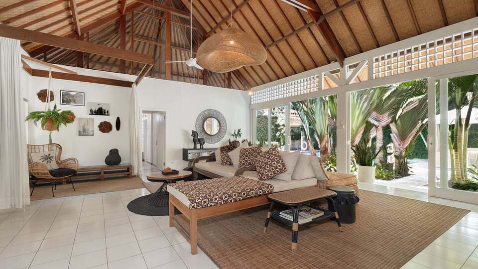 5 Star Villa Celeste – Tropical Seminyak Haven