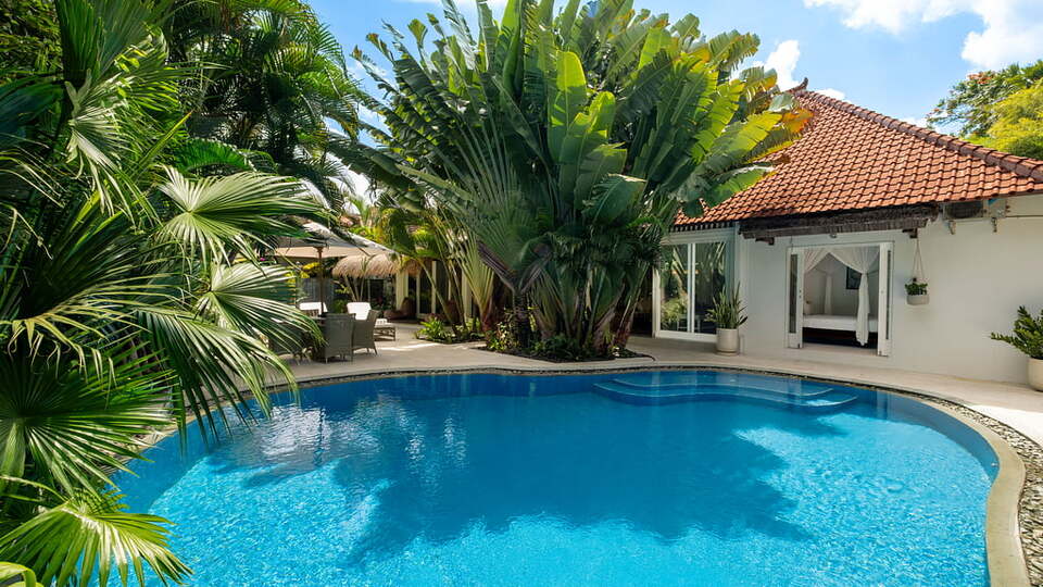 5 Star Villa Celeste – Tropical Seminyak Haven, Seminyak, Indonesia