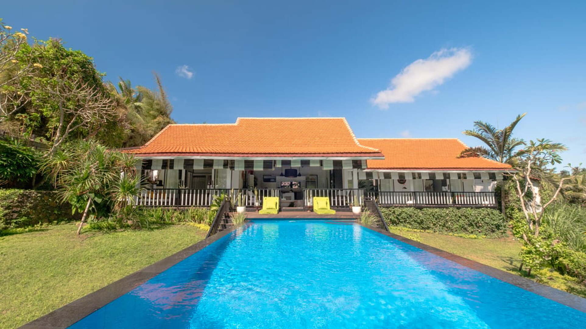 5 Star Villa Lepak by the River – Riverside Ubud Retreat