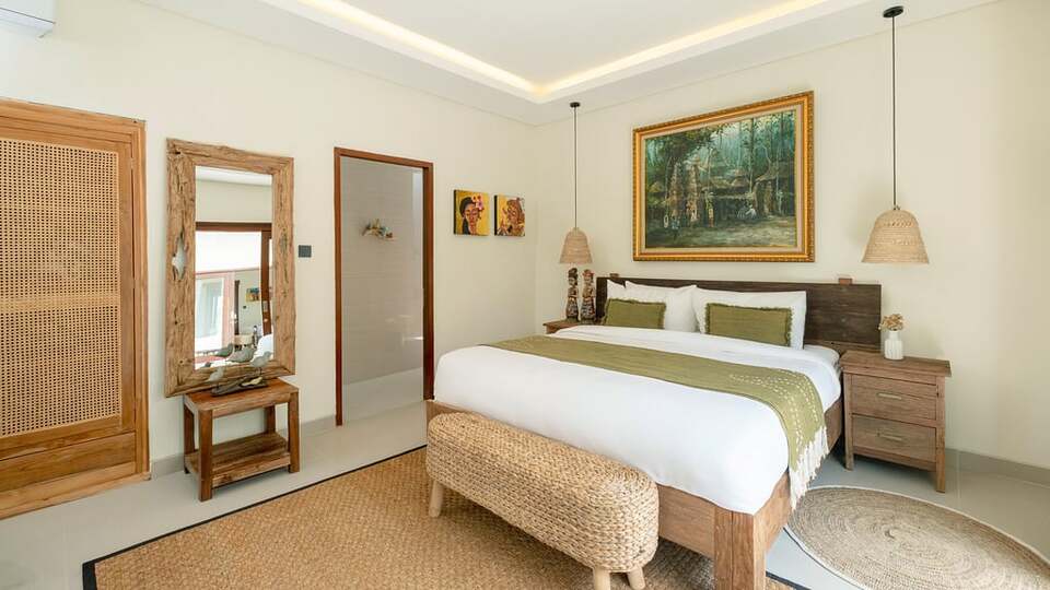5 Star Villa Lange 2 – Serene Seminyak Escape