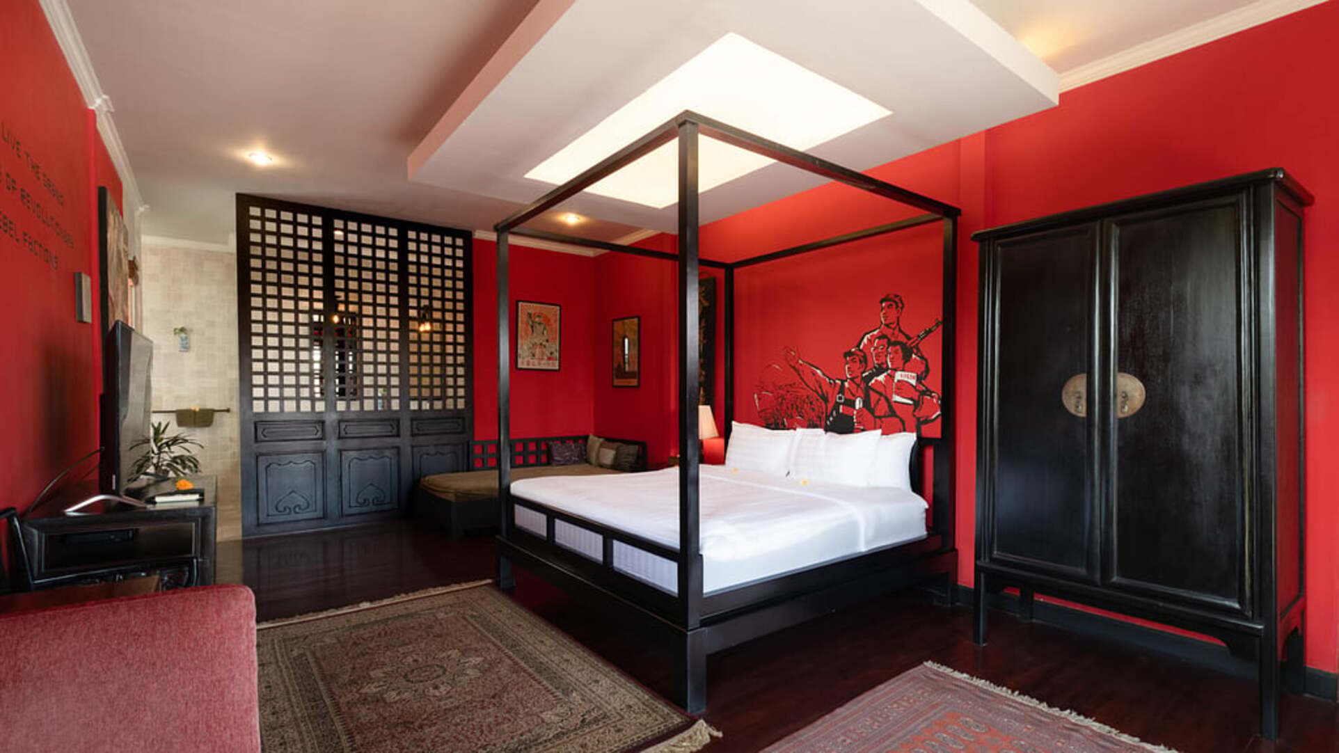 5 Star NicoNico Mansion – Eclectic Seminyak Mansion