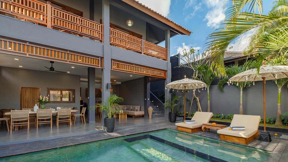 5 Star Alarte Estate – Elegant Seminyak Escape