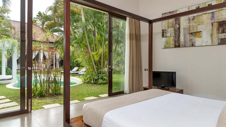 5 Star Alice Estate – Serene Seminyak Estate