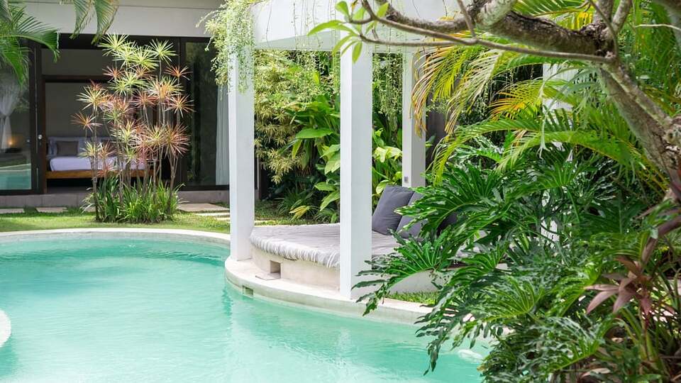 5 Star Alice Estate – Serene Seminyak Estate