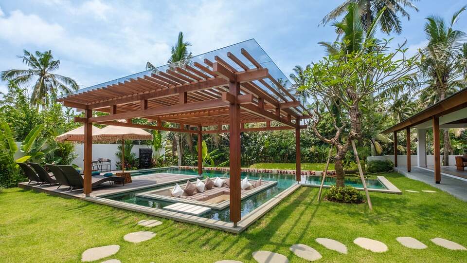 5 Star Villa Suka Sawah – Ricefield Serenity