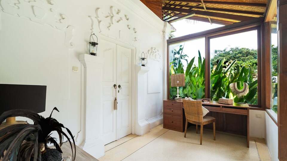 5 Star Villa Mogi – Serene Garden Escape